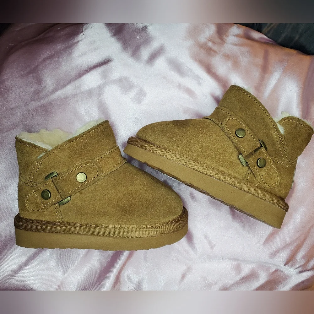 B2G1F Bearpaw Toddler Size 6